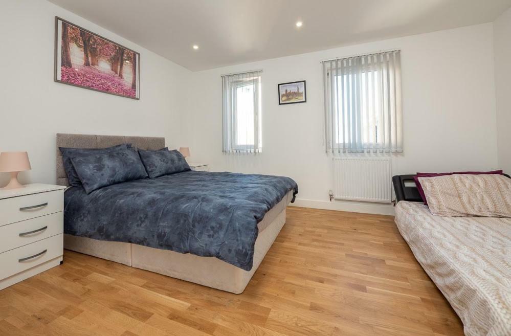 Easystay Slough Central Free Parking Exterior foto