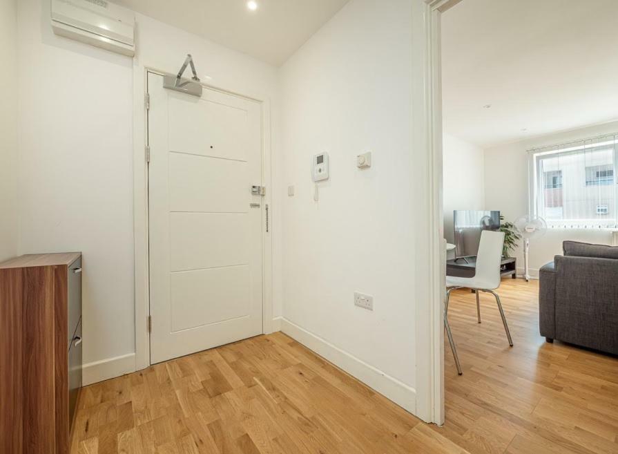 Easystay Slough Central Free Parking Exterior foto